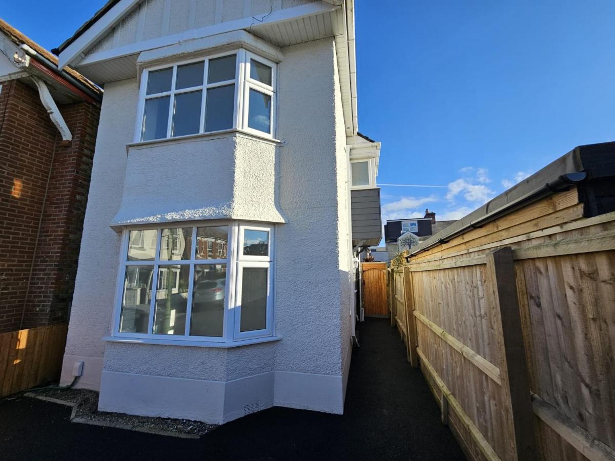 Newly Renovated 3 Bedroom Victorian Detached House Bournemouth Exteriör bild